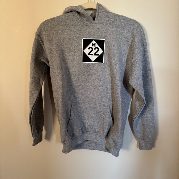 M22 Youth Large Hoodie (18-20) - Picture 1 of 4